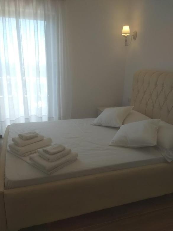 Hotel Vogklis House à Qeparo Extérieur photo