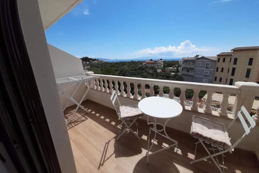 Hotel Vogklis House à Qeparo Extérieur photo